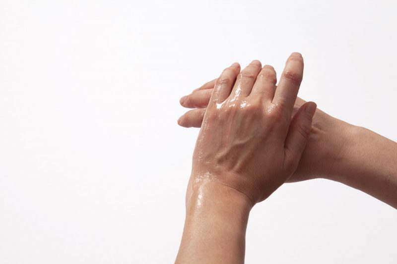 Dermatitis atópica: manos limpias y piel sana